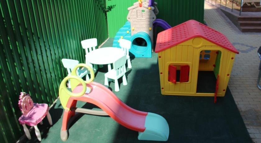 Джубга: Emily Guest House