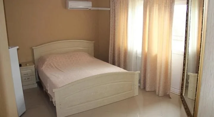 Джубга: Emily Guest House