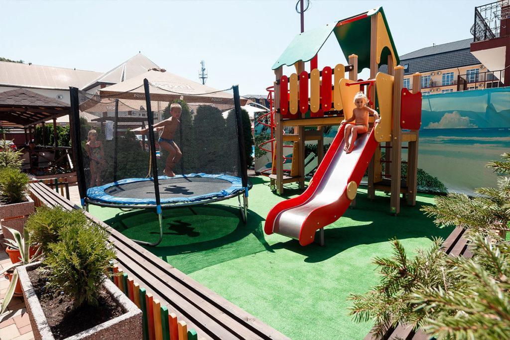 Новомихайловский: Golden Resort (Туапсе)