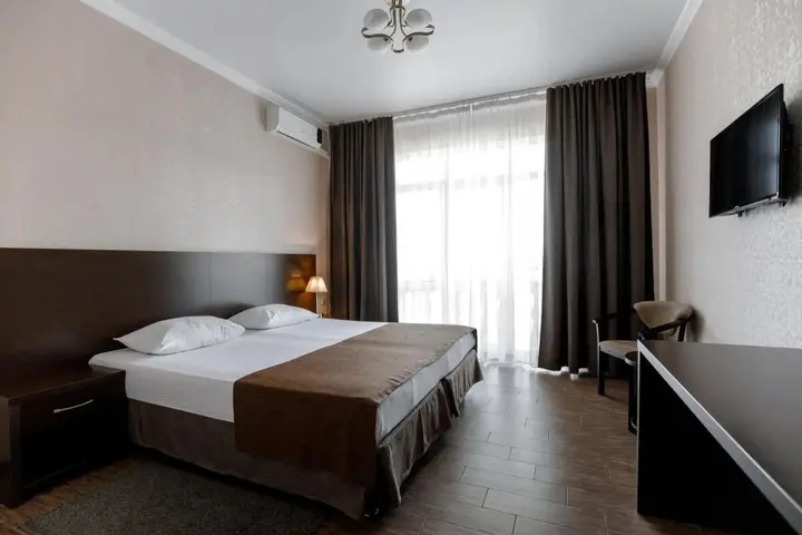 Новомихайловский: Golden Resort (Туапсе)