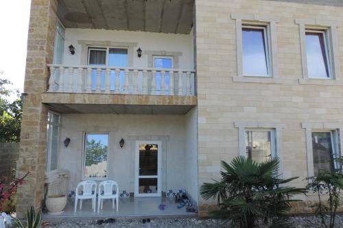 Новомихайловский: Guest house Faina