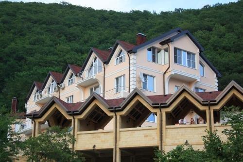 Небуг: Guest House Oksana