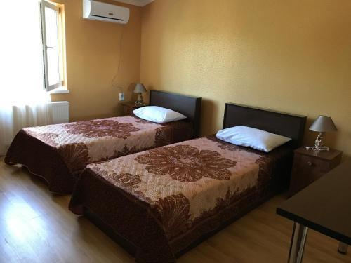 Лабинск: Guest House on Mira Street