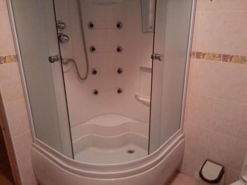 Новомихайловский: Guesthouse Loza