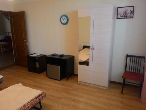 Новомихайловский: Guesthouse Loza
