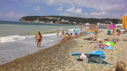 Новомихайловский: Guesthouse Loza