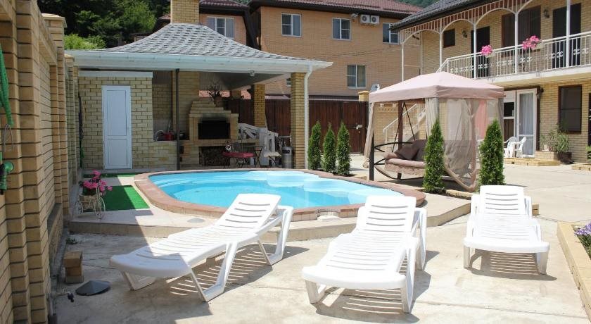 Агой: Hotel Complex Albatros