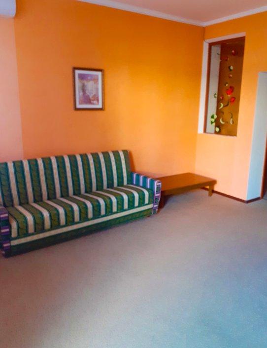 Орджоникидзе: Katrin Hotel