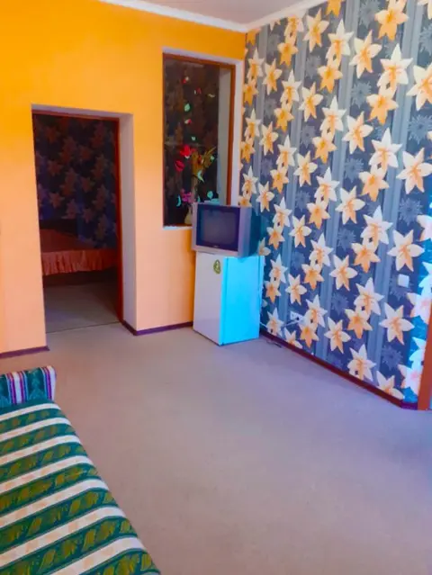 Орджоникидзе: Katrin Hotel
