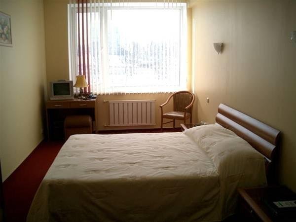 Артем: Hinotel