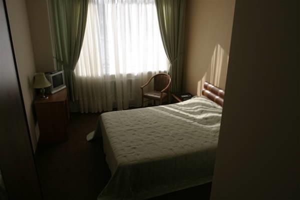 Артем: Hinotel