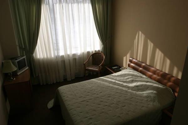 Артем: Hinotel