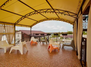 Черноморское: Chernomorskij Bereg Hotel
