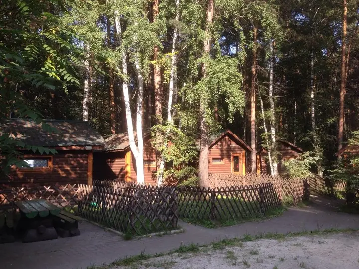 База Отдыха Загородный клуб Пески — фото 1