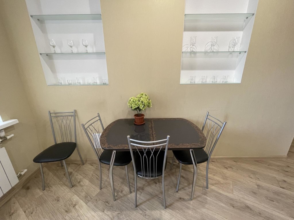 Брянск: Flats-line Krasnoarmeyskaya, 42