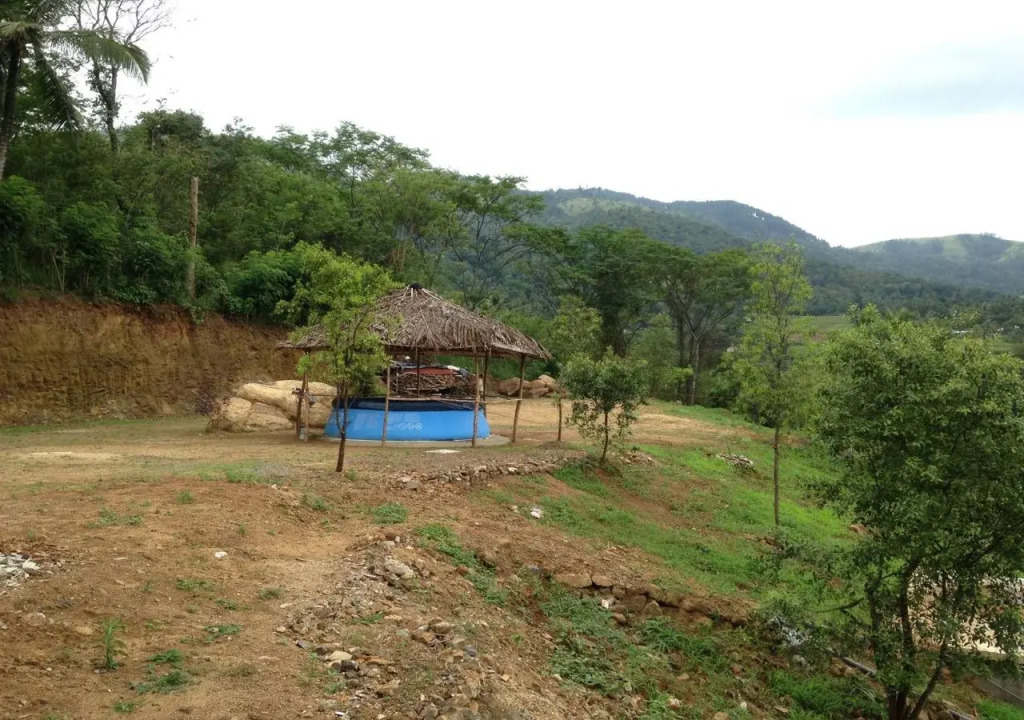 Канди: leisure bug sri lankan tours and home stay