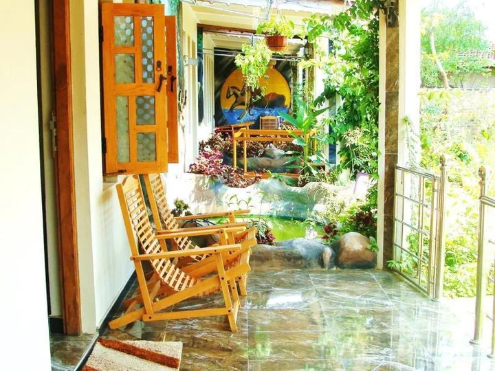 Аругам-Бэй: Arugambay Tourist Hotel Meenas
