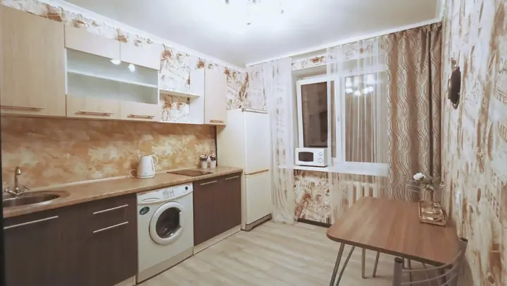 Брянск: Две Подушки на улице Дуки 25