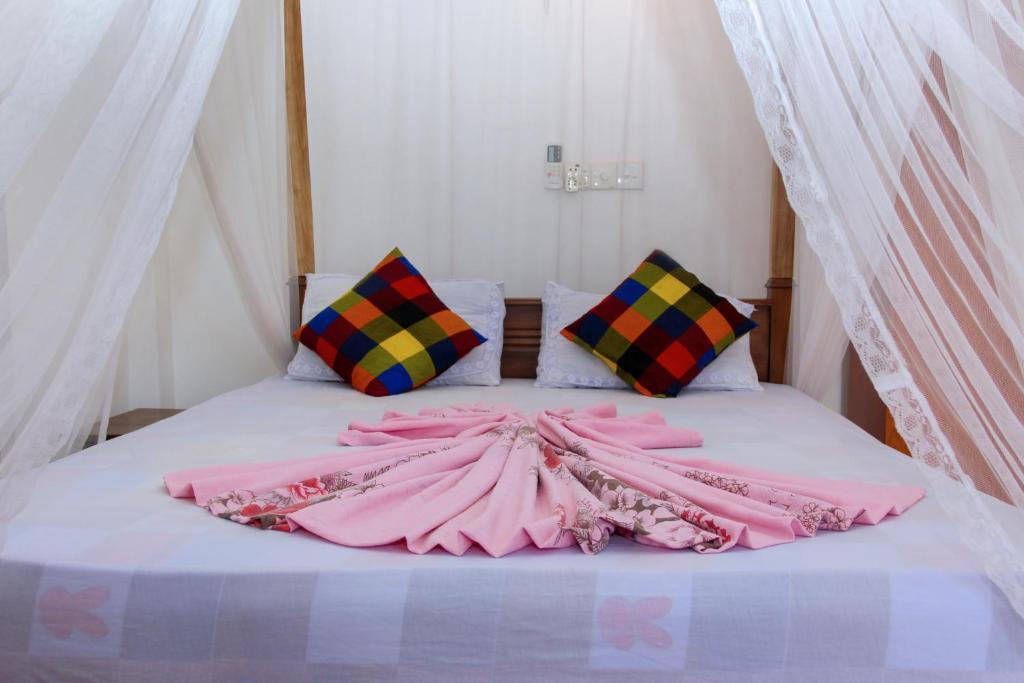Мирисса: Pearl Resort Mirissa