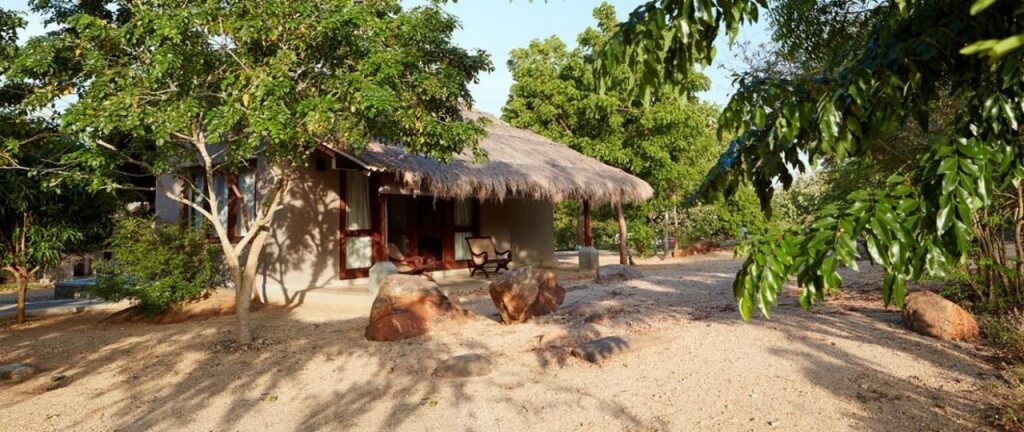 Киринда: Koragaha Lodge