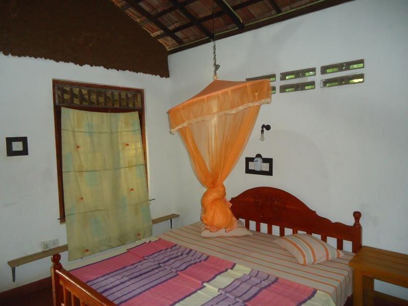 Киринда: River Side Cabana