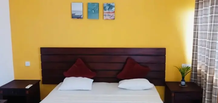 Аругам-Бэй: New Tristar Beach Hotel
