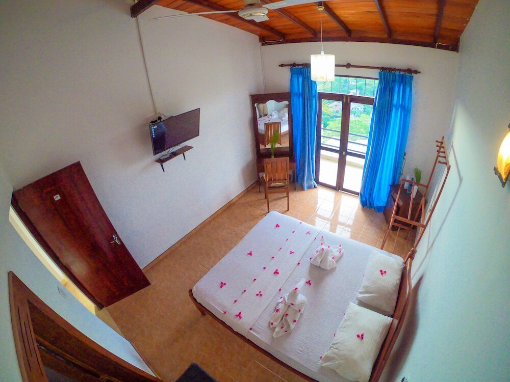 Хинатигала Джанкшен: Uppermost Villa