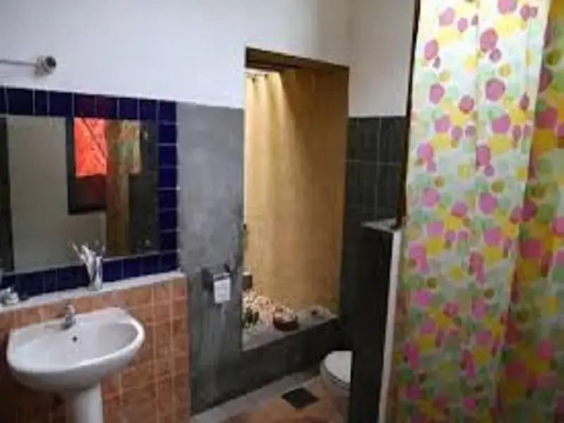 Киринда: Yala First Hostel