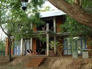 Киринда: Wapi Bungalowi Yala