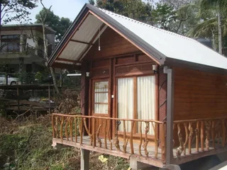 Элла: Yoho Okan Rock Wooden Cabana
