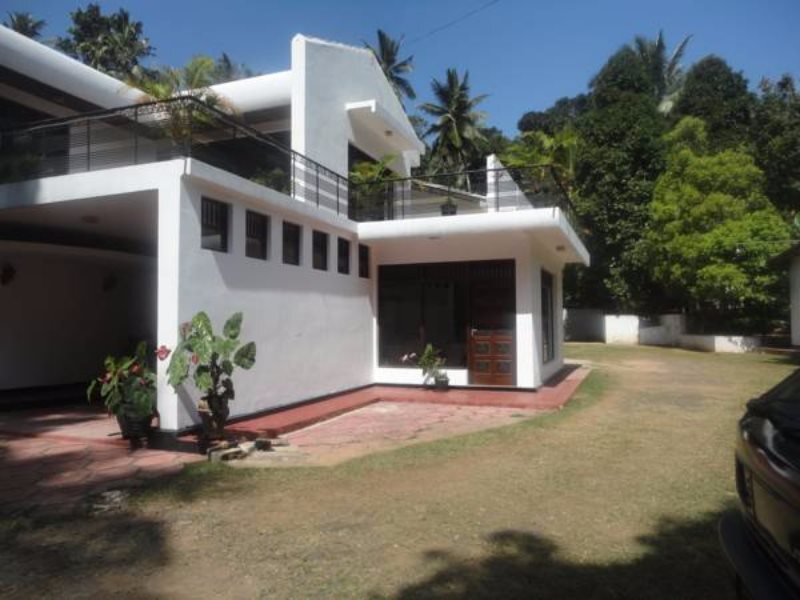 Канди: Summerside Villa