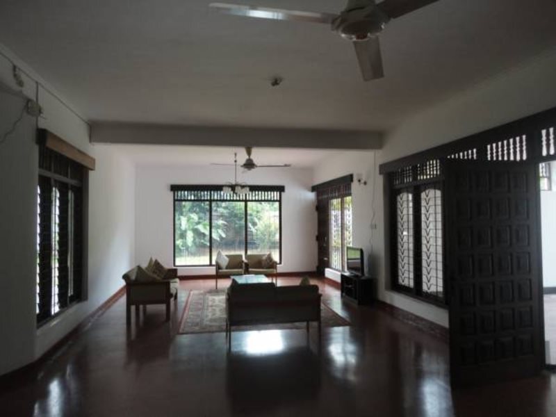 Канди: Summerside Villa