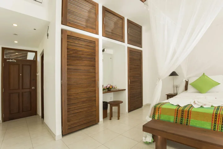 Индурува: Rockside Beach Resort