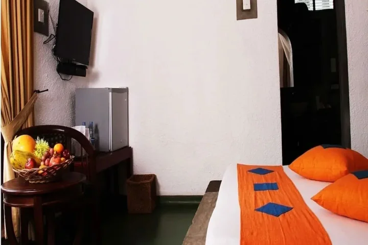 Канди: Serendip Stone Hotel and Bungalow