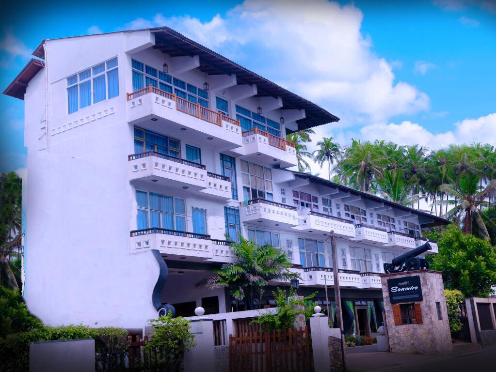 Унаватуна: Sanmira Renaissance Hotel