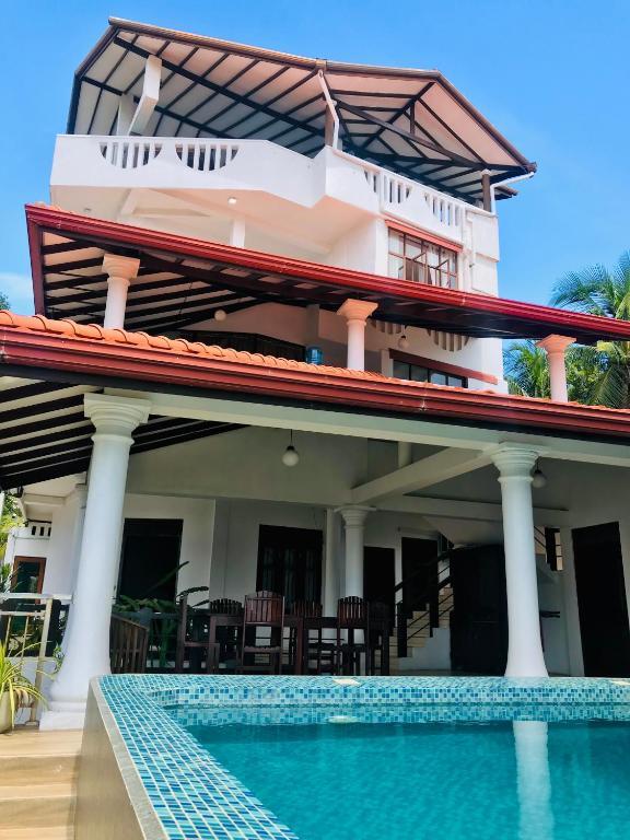 Мирисса: Resort Deepika Mirissa