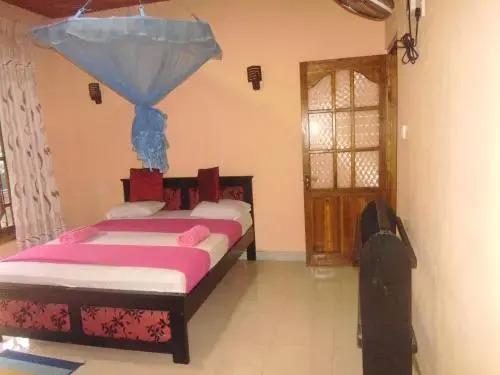 Элла: Jasmine Garden Inn