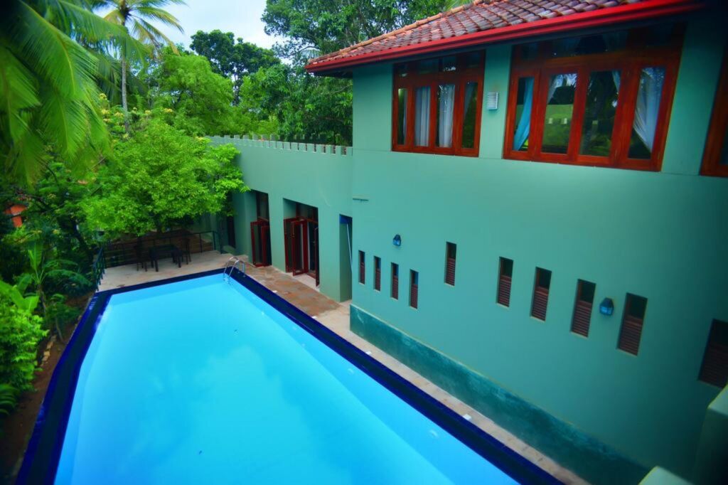 Унаватуна: Tropical Retreat