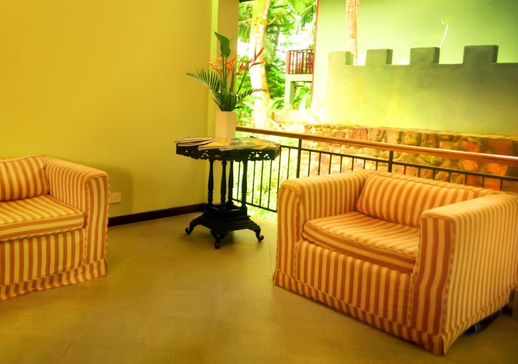 Унаватуна: Tropical Retreat
