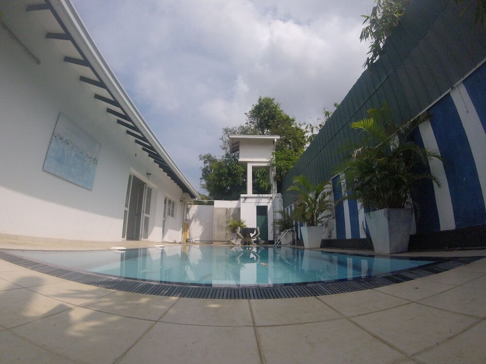 Негомбо: Tripper's Private Villa