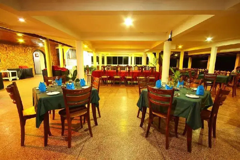 Унаватуна: Unawatuna Mbr Resort