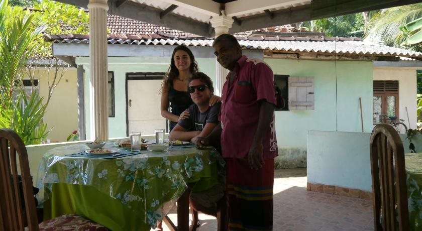 Бентота: Dimuthu Tour Inn