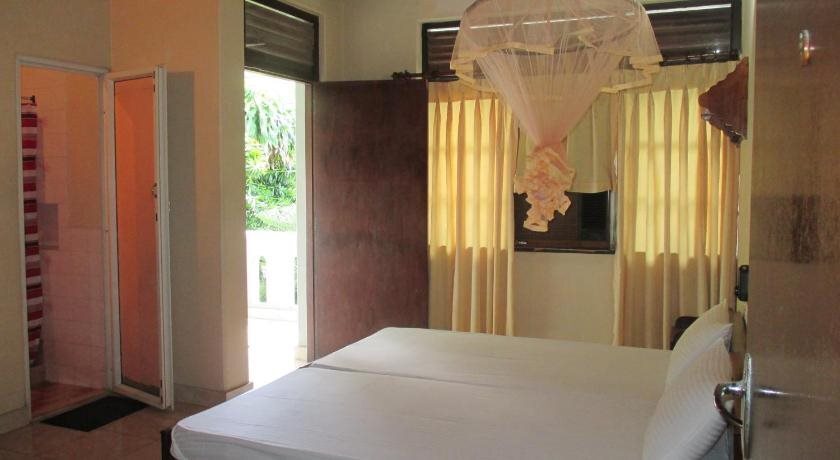 Thilanka Beach Resort — фото 1