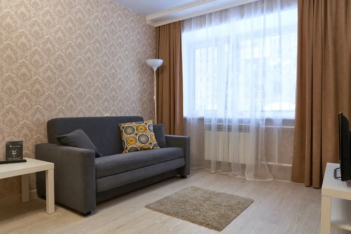 Томск: Апартаменты Good NIght на Карташева 37