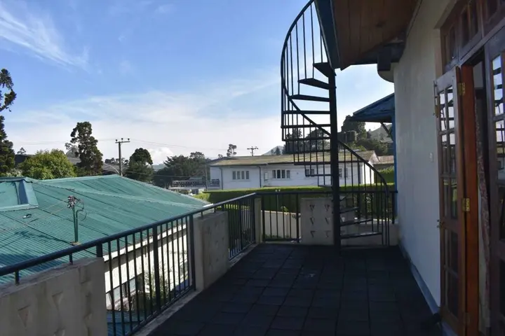 Нувара-Элия: Yoho Hotel Hillberry
