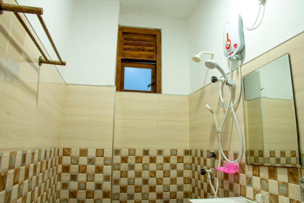 Аругам-Бэй: East Beach Surf Resort
