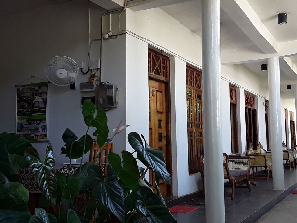 Элла: Ella Grand Peak Hotel