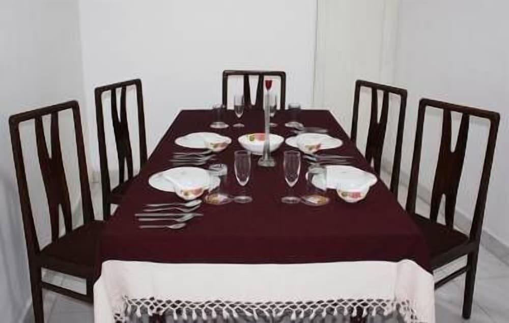Дамбулла: Milano Grand New Rest House