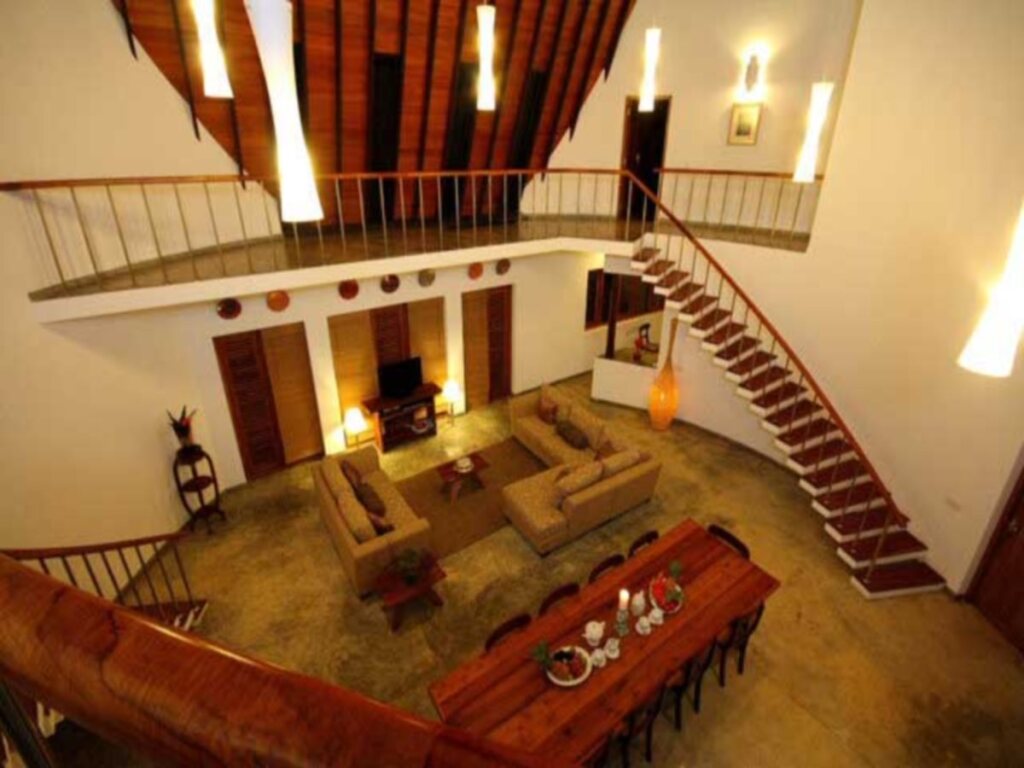 Велигама: Highland Villa