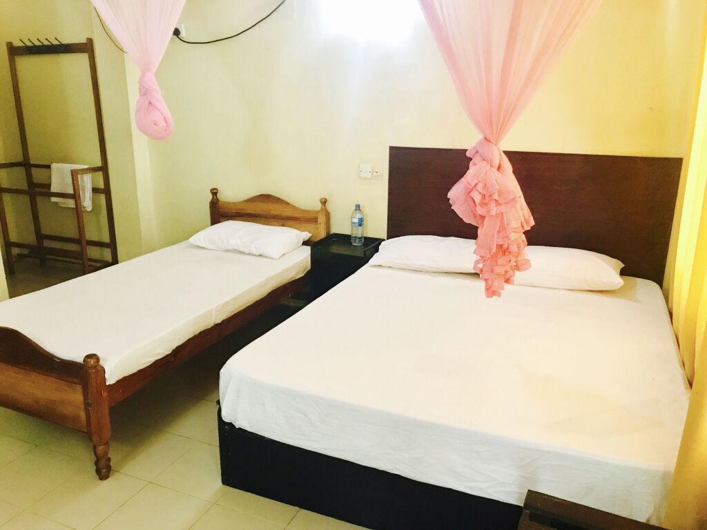 Аругам-Бэй: Palm Grove Holiday Inn